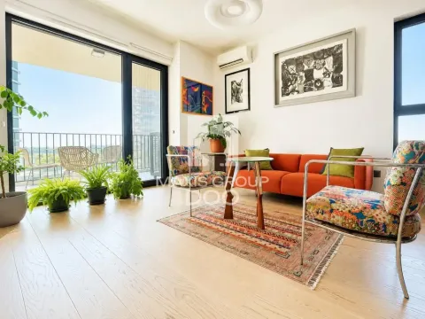 Rent, three bedroom apartment, 81m², Savski Venac, Beograd - image 1