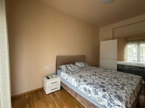 Izdavanje, dvosoban stan, 76m², Tološi, Podgorica - image 7