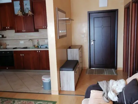 Rent, two bedroom apartment, 81m², Petrovac, Budva - image 6