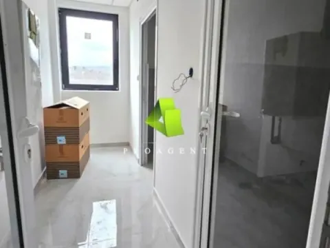 Rent, office space, 1200m², Pantelej, Niš - image 11