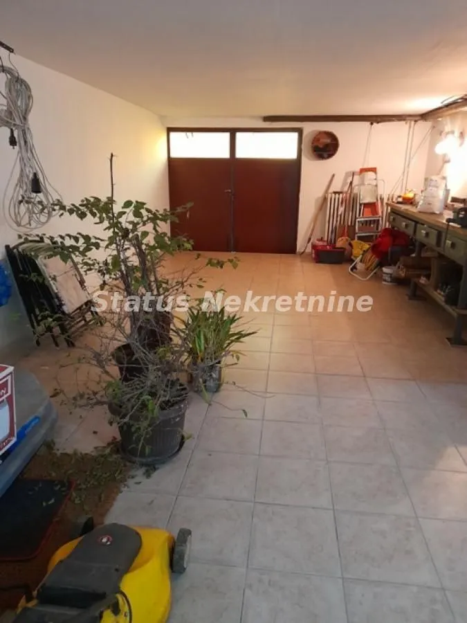 Prodaja, kuća, 360m², Sremska Kamenica, Petrovaradin