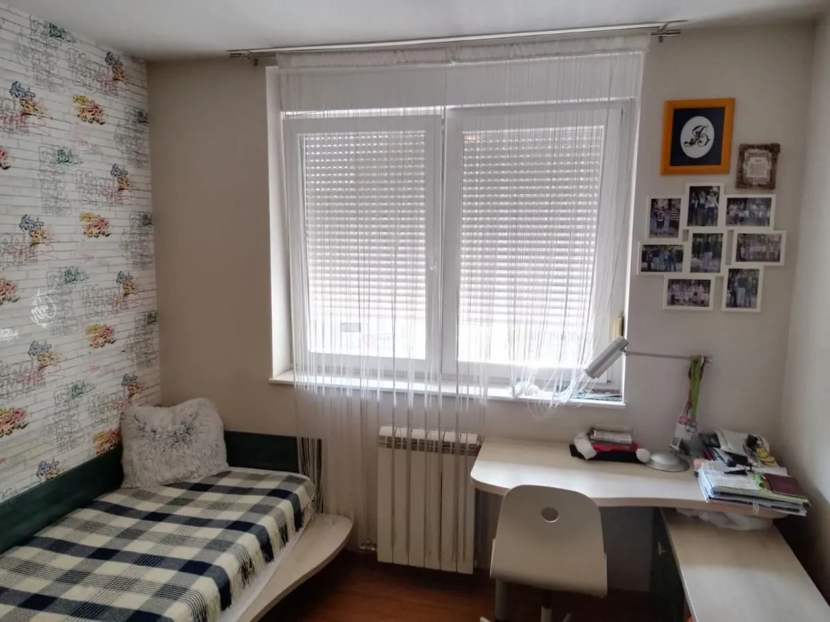 Prodaja, četvorosoban stan, 115m², Grbavica, Novi Sad Sve Podlokacije