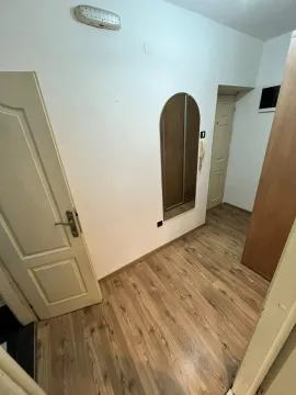 Rent, two bedroom apartment, 50m², Savski Venac, Beograd - image 12