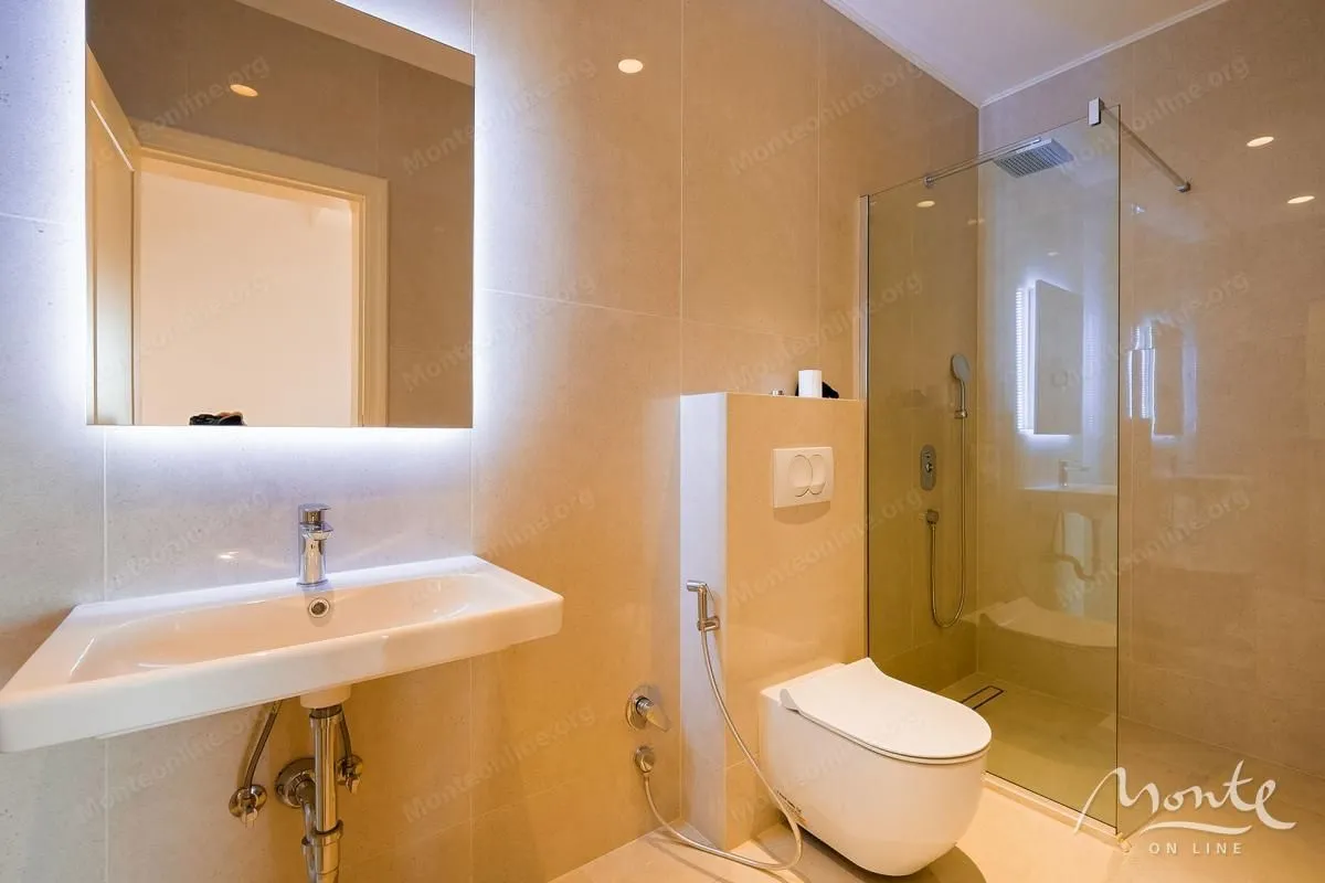 Prodaja, dvosoban stan, 100m², Donja Lastva, Tivat