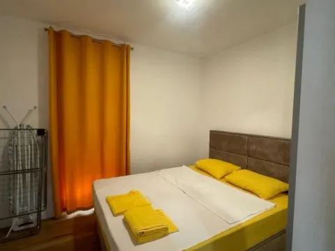 Rent, one bedroom apartment, 50m², Budva, Crna Gora - image 5