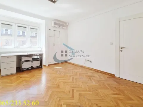 Izdavanje, dvosoban stan, 68m², Stari Grad, Beograd - image 11