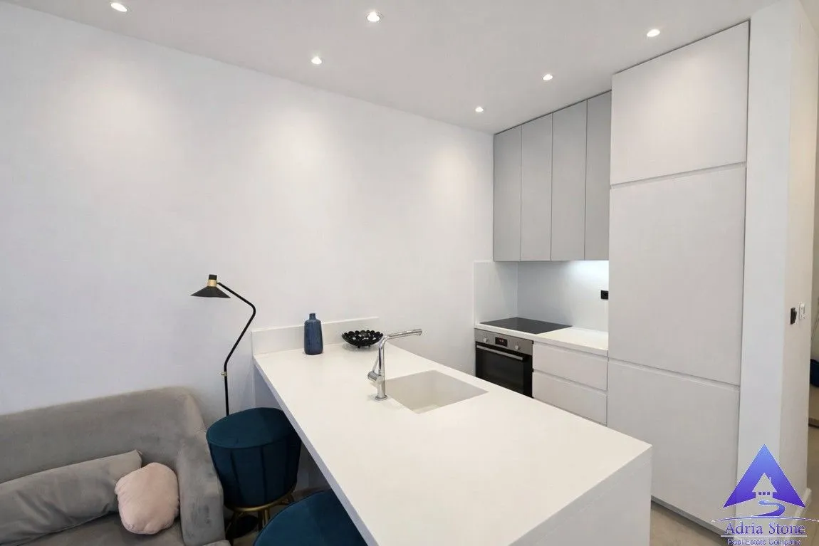Prodaja, dvosoban stan, 55m², Donja Lastva, Tivat