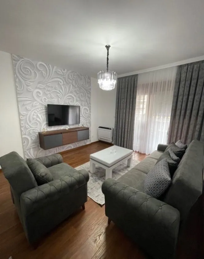 Izdavanje, dvosoban stan, 69m², Master Kvart, Podgorica