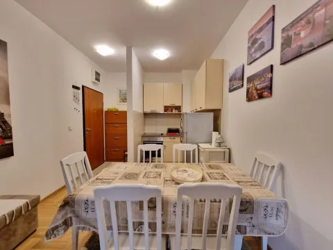 Izdavanje, dvosoban stan, 50m², Budva, Crna Gora - image 23