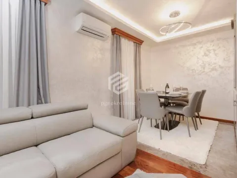 Sale, one bedroom apartment, 37m², Kotor, Crna Gora - image 2