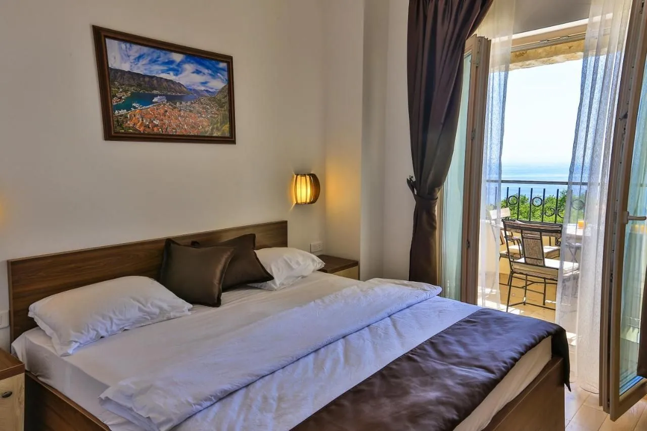 Sale, house, 225m², Reževići, Budva