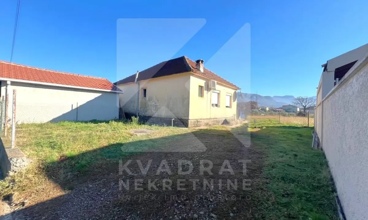 Prodaja, kuća, 83m², Rogami, Podgorica