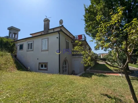 Prodaja, kuća, 400m², Podgorica, Crna Gora - image 21