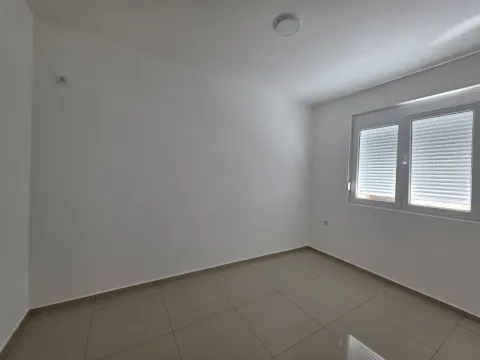 Sale, house, 180m², Ulcinj, Crna Gora - image 17