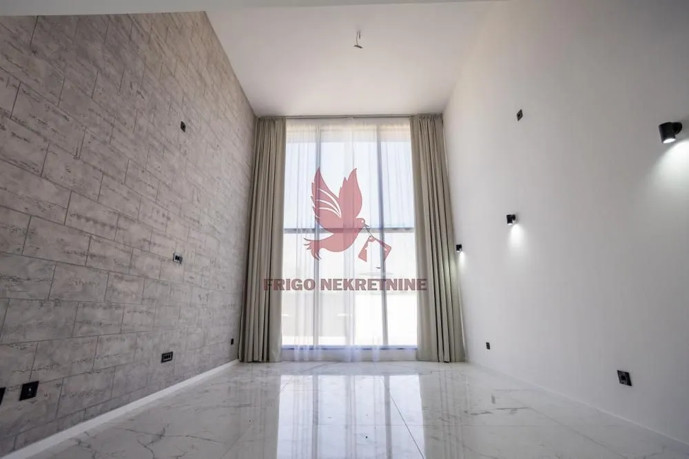 Sale, house, 302m², Mladenovac, Beograd