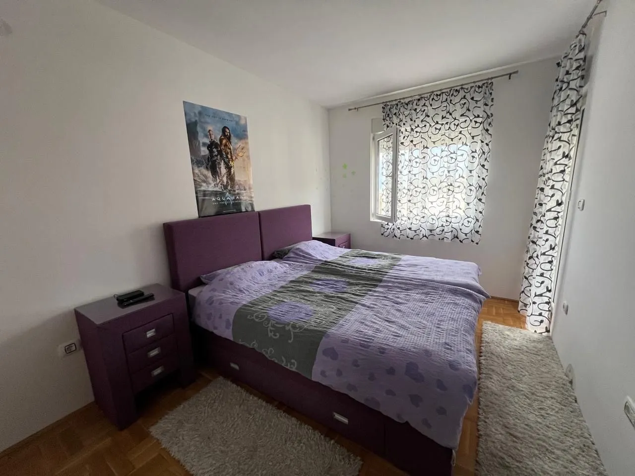 Izdavanje, dvosoban stan, 90m², Seljanovo, Tivat