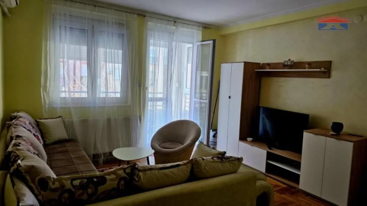 Izdavanje, trosoban stan, 65m², Nova Detelinara, Novi Sad Sve Podlokacije