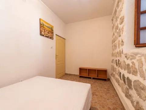 Sale, two bedroom apartment, 87m², Perast, Kotor - image 11