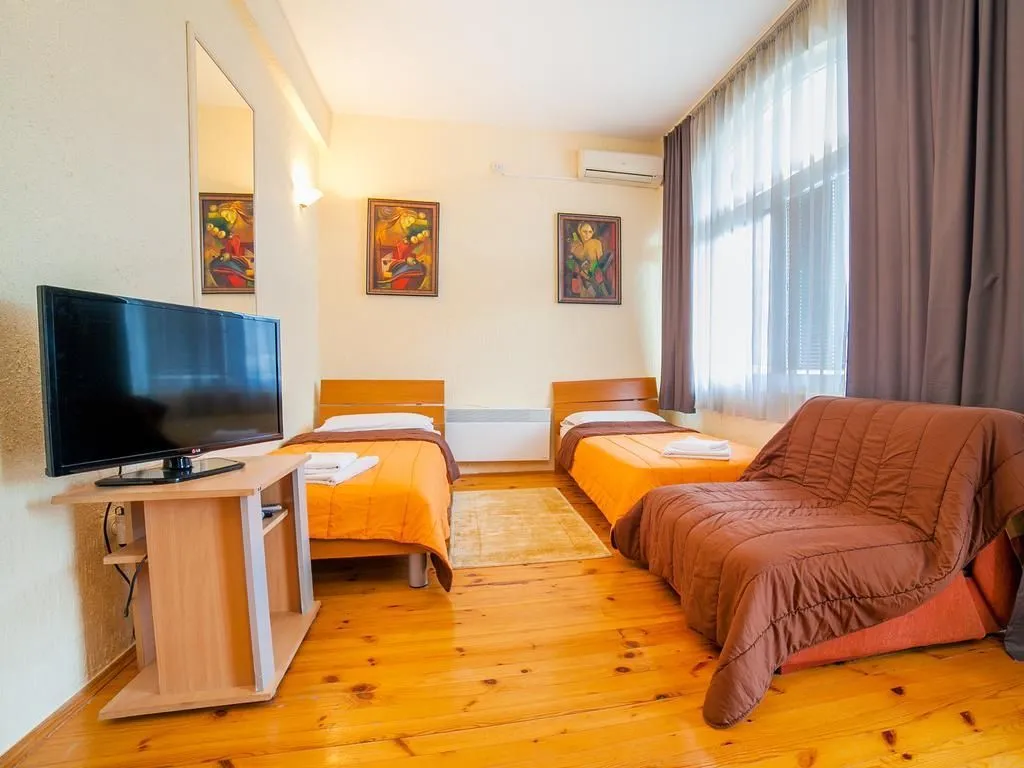 Sale, house, 540m², Buljarica, Budva
