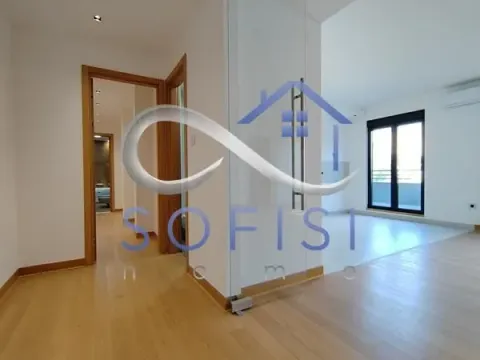 Prodaja, četvorosoban stan, 240m², Adamovićevo Naselje, Novi Sad Sve Podlokacije - image 8