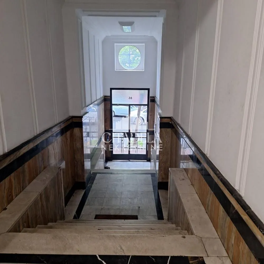 Rent, one bedroom apartment, 46m², Stari Grad, Beograd