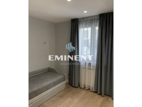 Izdavanje, trosoban stan, 93m², Stari Grad, Beograd - image 14