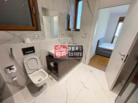 Rent, four bedroom apartment, 120m², Savski Venac, Beograd - image 12