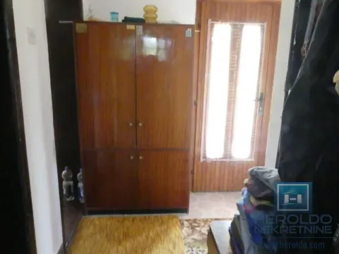 Prodaja, kuća, 150m², Bunar, Jagodina - image 16