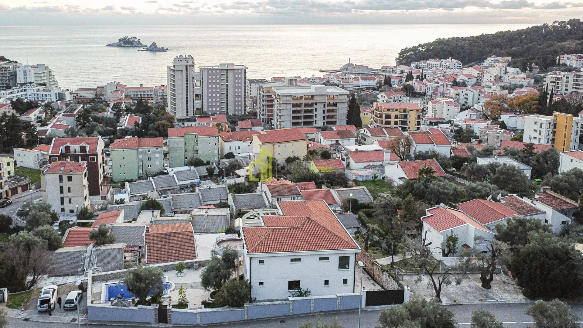 Sale, house, 422m², Petrovac, Budva