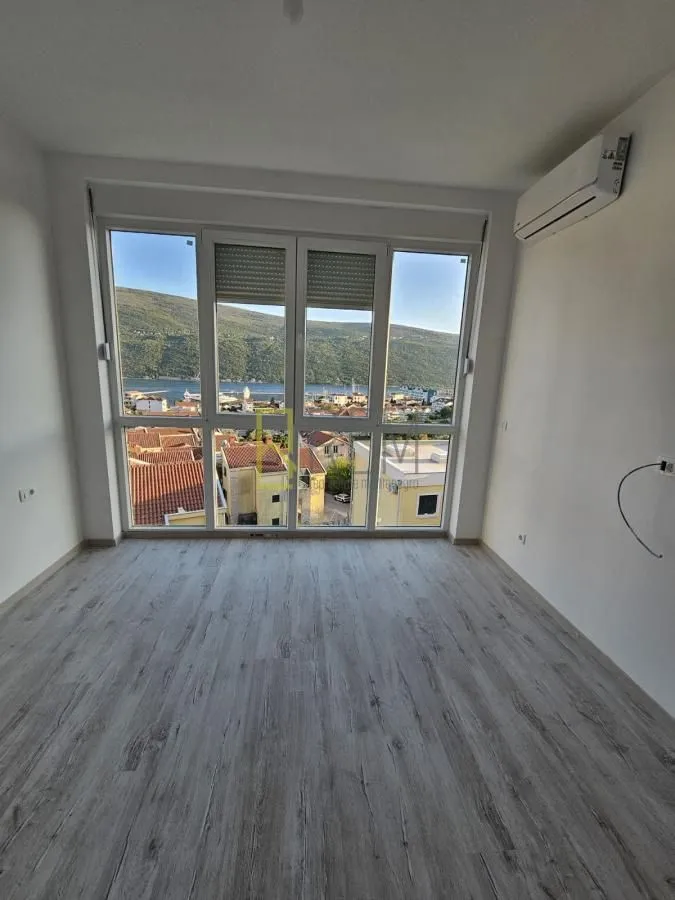 Prodaja, jednosoban stan, 47m², Đenovići, Herceg Novi