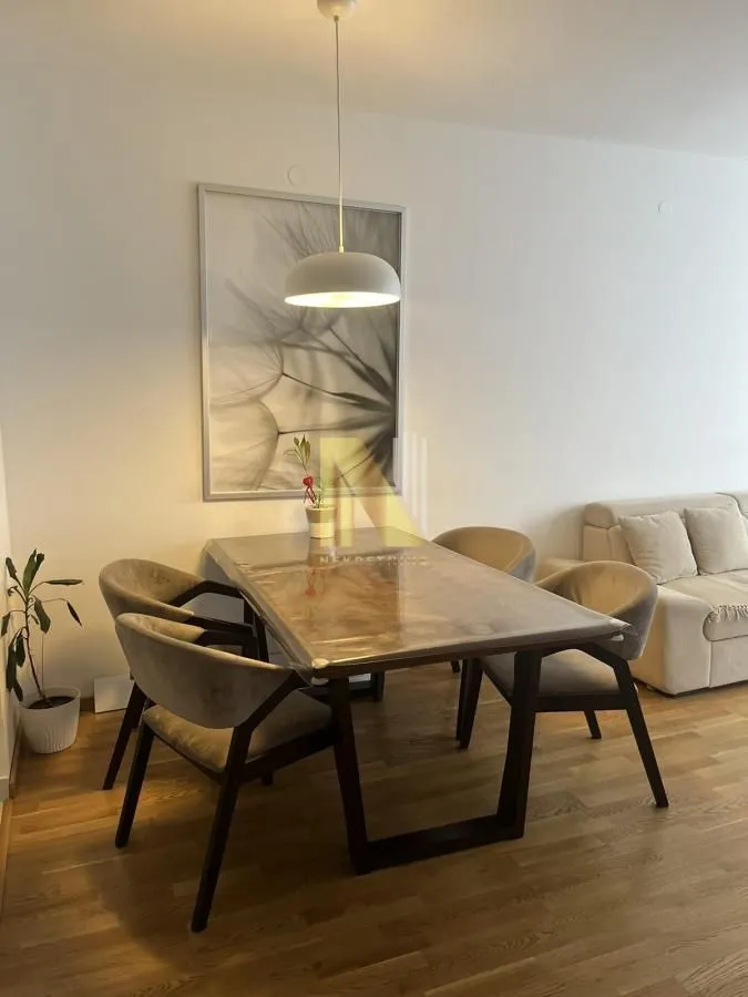 Prodaja, dvosoban stan, 62m², Rotkvarija, Novi Sad Sve Podlokacije