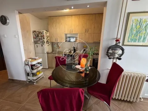 Prodaja, dvosoban stan, 72m², Zemun Gornji Grad, Zemun Sve Podlokacije - image 2