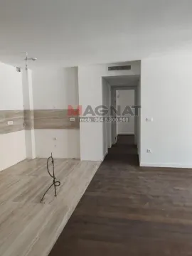 Prodaja, trosoban stan, 120m², Slavija, Vračar Sve Podlokacije - image 7