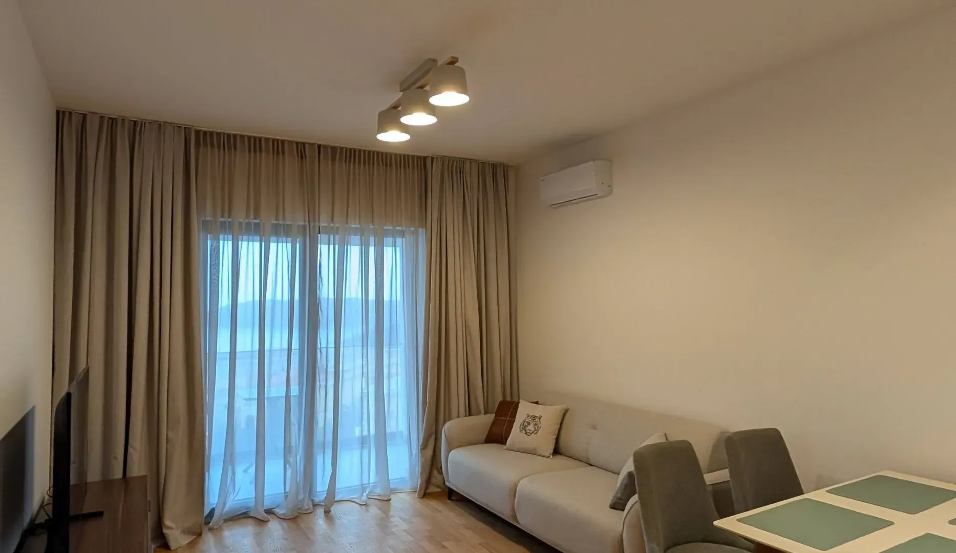 Rent, three bedroom apartment, 58m², Bečići, Budva