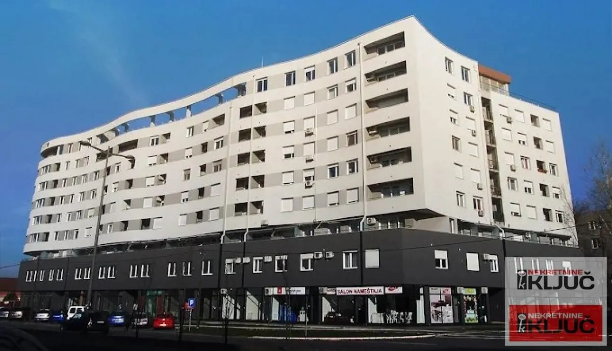 Izdavanje, jednosoban stan, 32m², Bulevar Evrope, Novi Sad Sve Podlokacije