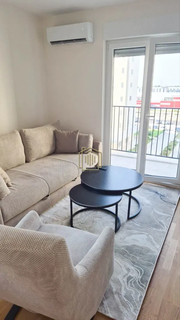 Rent, one bedroom apartment, 40m², Pobrežje, Podgorica