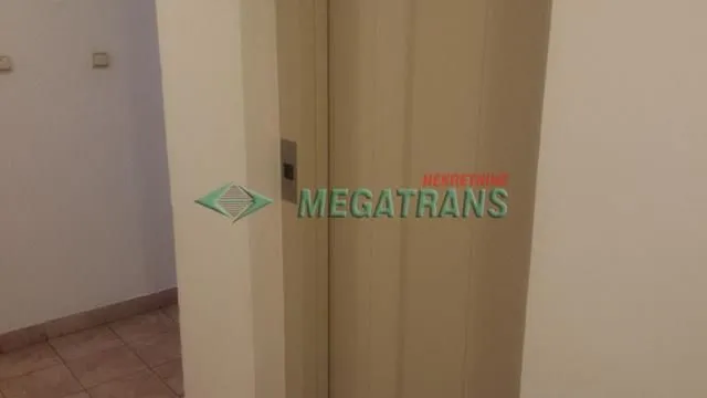 Izdavanje, dvosoban stan, 50m², Bulevar Oslobodjenja, Novi Sad Sve Podlokacije