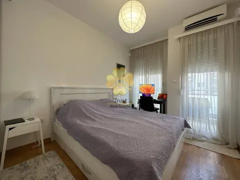 Izdavanje, jednosoban stan, 50m², City Kvart, Podgorica - image 7