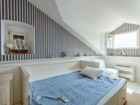 Izdavanje, kuća, 382m², Perast, Kotor - image 23