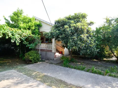 Prodaja, kuća, 250m², Podgorica, Crna Gora - image 22