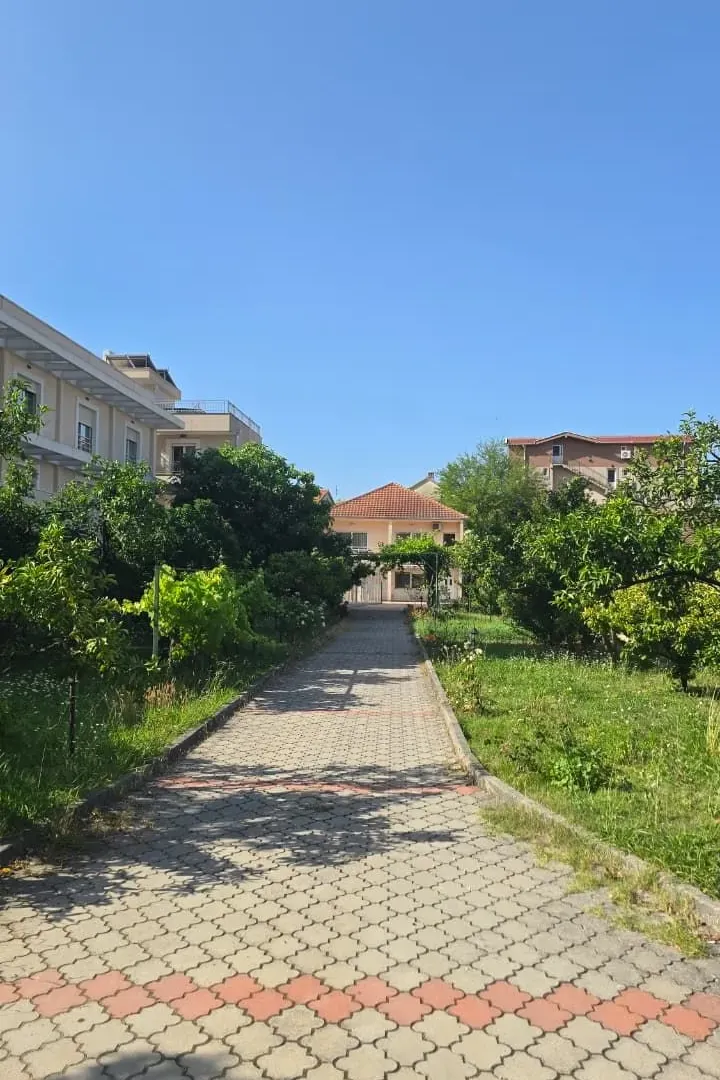 Prodaja, plac, 1893m², Kalimanj, Tivat