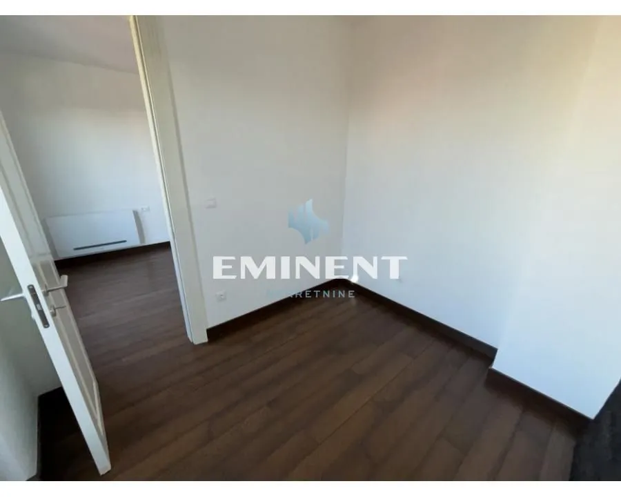 Sale, four bedroom apartment, 119m², Vračar Sve Podlokacije, Beograd
