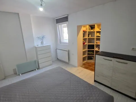 Prodaja, kuća, 86m², Stari Aerodrom, Podgorica - image 13