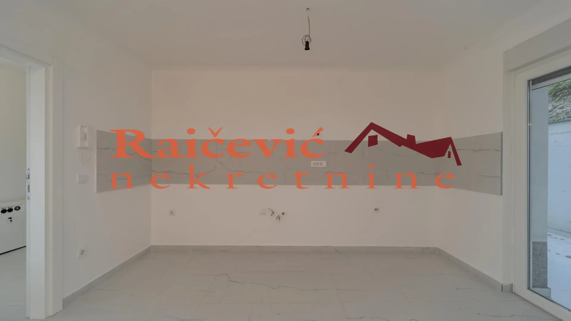 Prodaja, trosoban stan, 95m², Grocka, Beograd