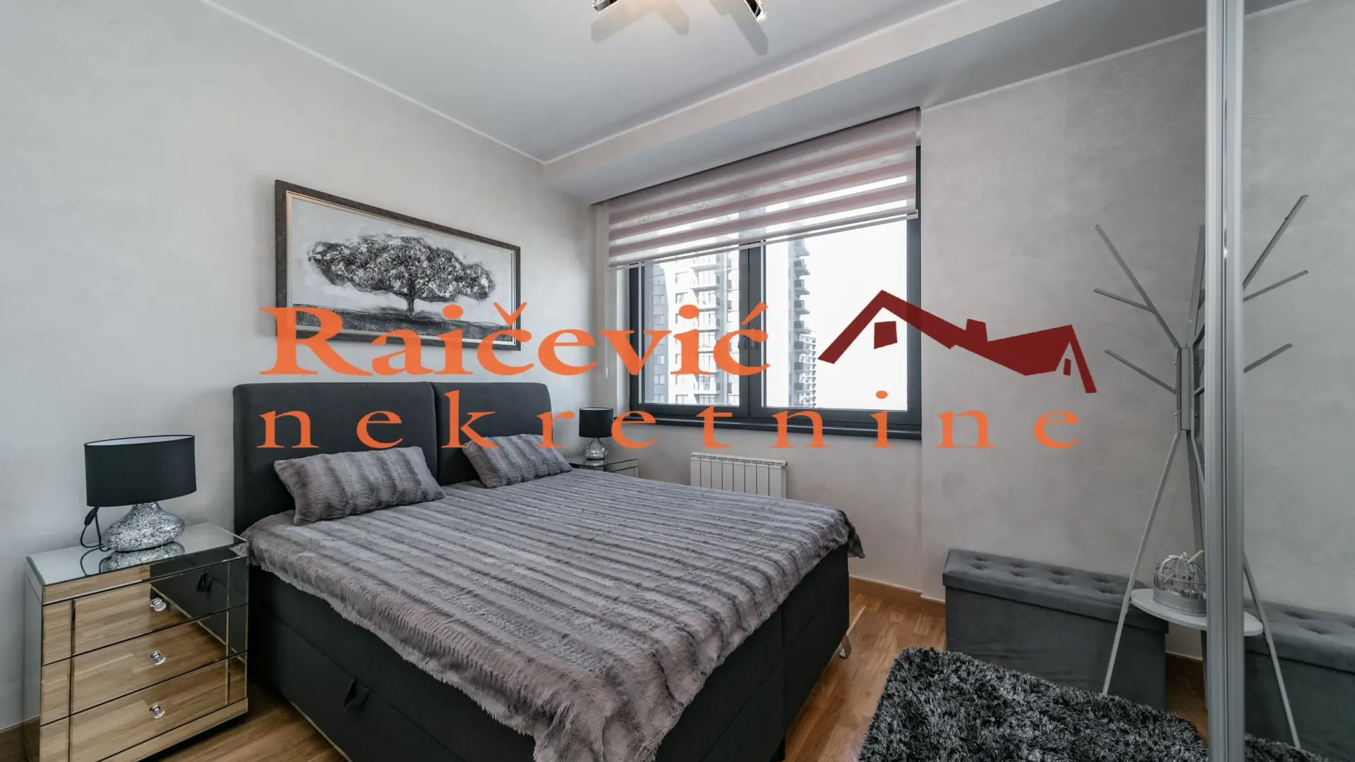 Izdavanje, trosoban stan, 90m², Savski Venac, Beograd