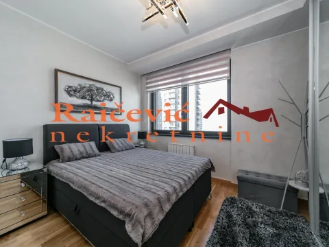 Izdavanje, trosoban stan, 90m², Savski Venac, Beograd - image 10