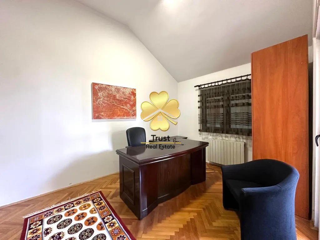 Rent, apartment, 280m², Gorica C, Podgorica