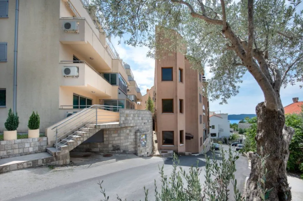 Sale, two bedroom apartment, 85m², Pržno, Budva