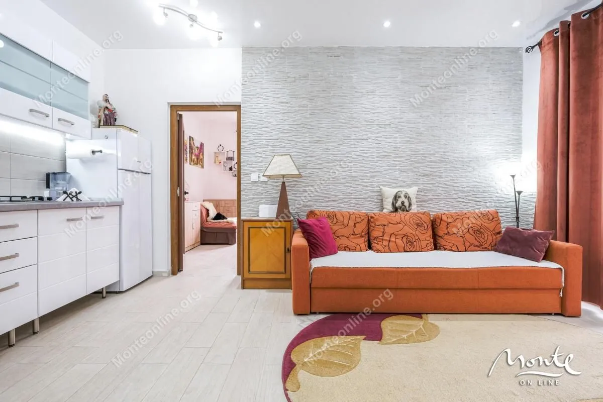 Prodaja, dvosoban stan, 77m², Tivat, Crna Gora