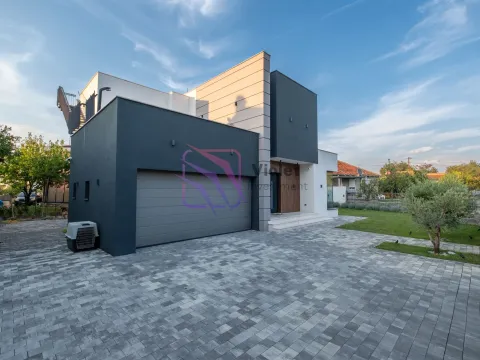 Rent, house, 180m², Gornja Gorica, Podgorica - image 8